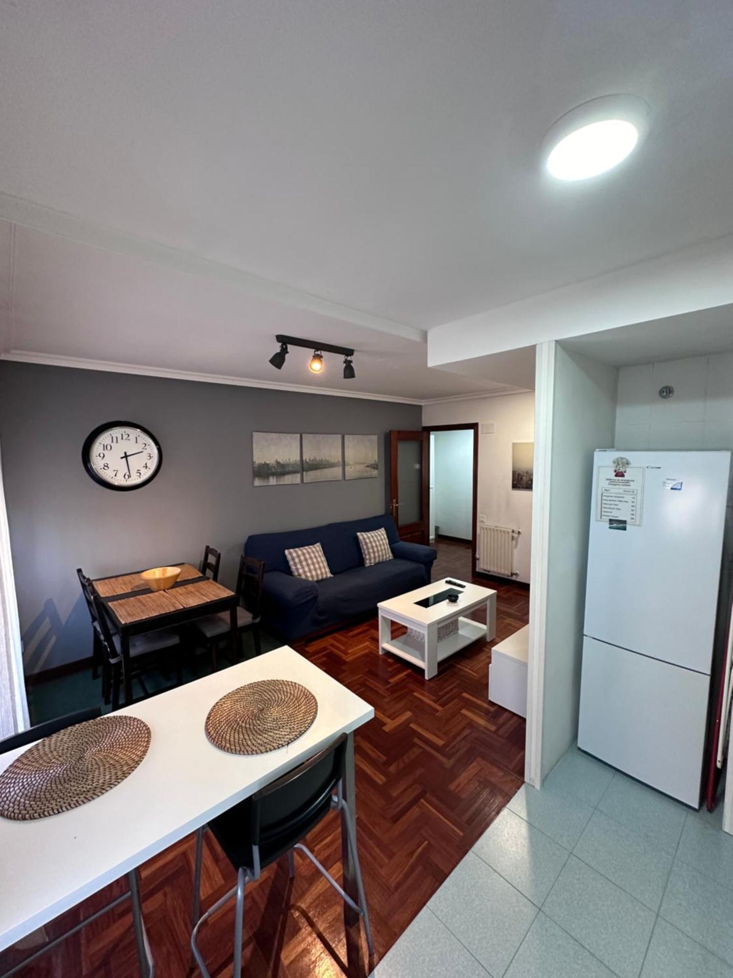 Apartamento Centro Y Playa De Gijonアパートメント エクステリア 写真